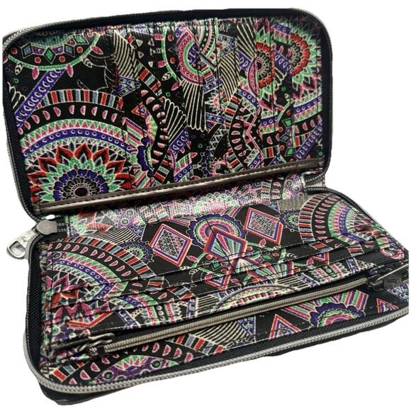 Sakroots Wallet Zip Around Artist Circle Black Multi Color Llama Mandala NWOT - Picture 6 of 14